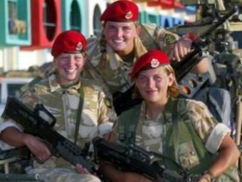 Женщины в Английской Армии