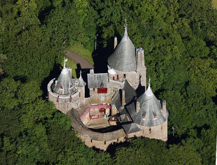 Замок Кох (Красный замок)