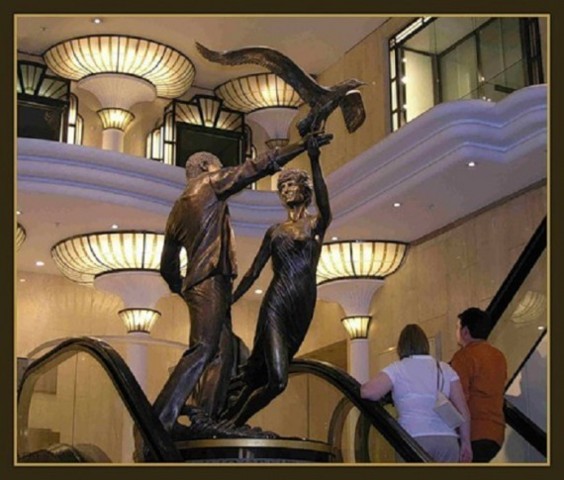 Бронзовая скульптура Доди и Дианы