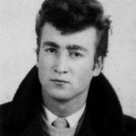 Джон Леннон, создатель группы всех времен и народов, пацифист и социалист